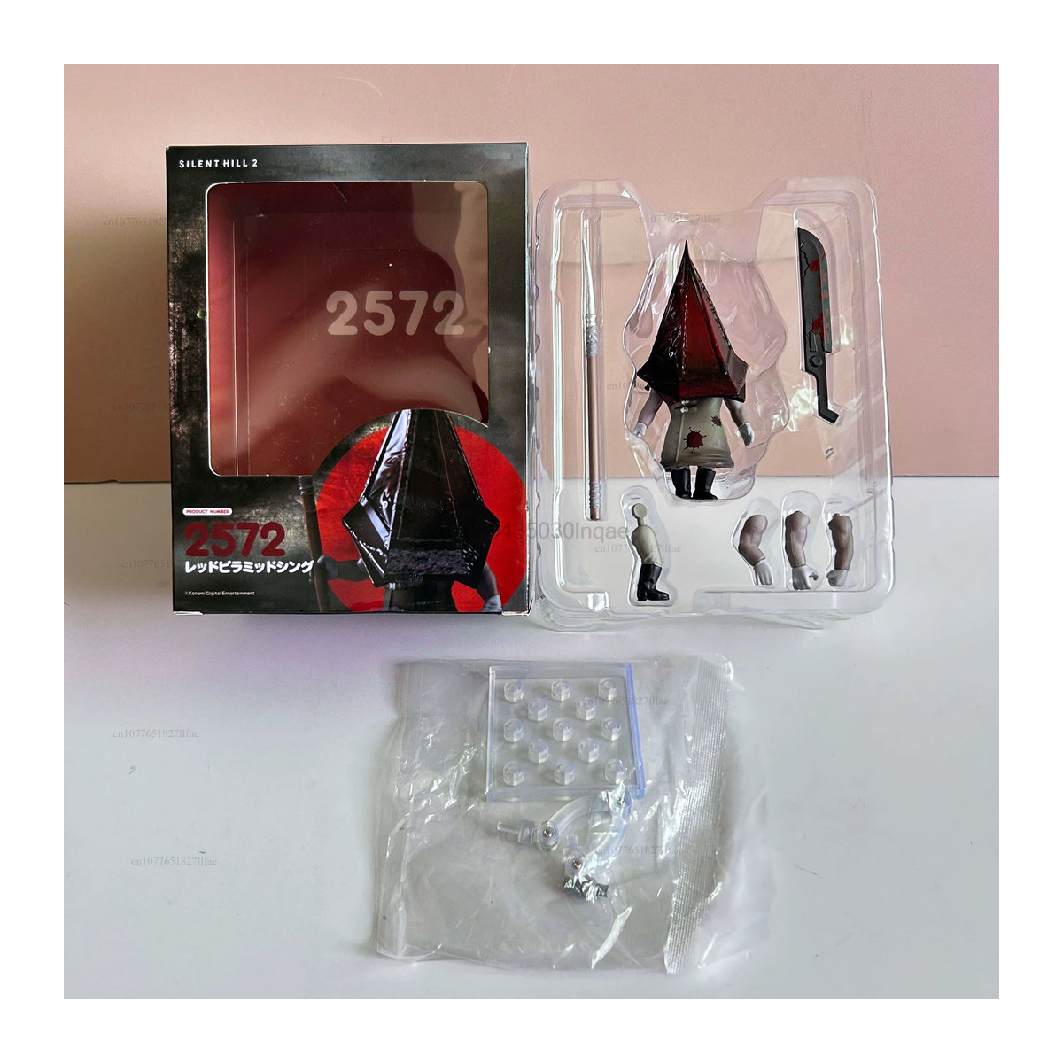 Bandai Silent Hill Red Pyramid Head Action Figure aus Kunststoff in Rot und Mehrfarbig - Bild 4