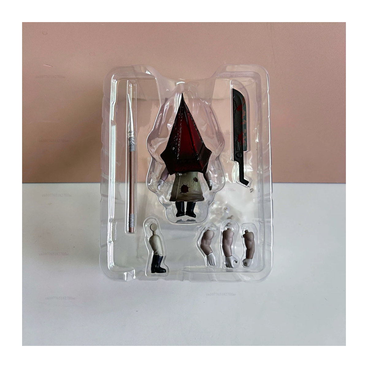 Bandai Silent Hill Red Pyramid Head Action Figure aus Kunststoff in Rot und Mehrfarbig - Bild 6
