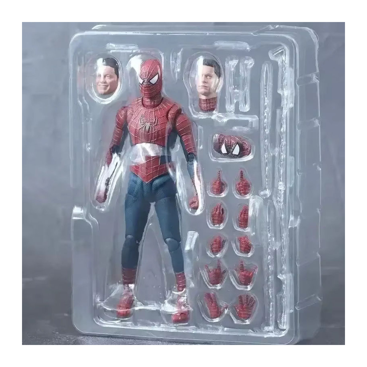 Bandai Spiderman 3 Tobey Maguire Actionfigur aus Kunststoff in Rot als Sammlerstück und Dekoration - Bild 4