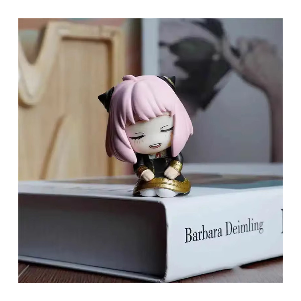 Bandai Spy x Family Anime Figuren Set mit Anya Forger, Loid und Yor Forger als niedliche Actionfiguren in Mehrfarbig, Kunststoff-Deko für deinen Schreibtisch - Bild 5
