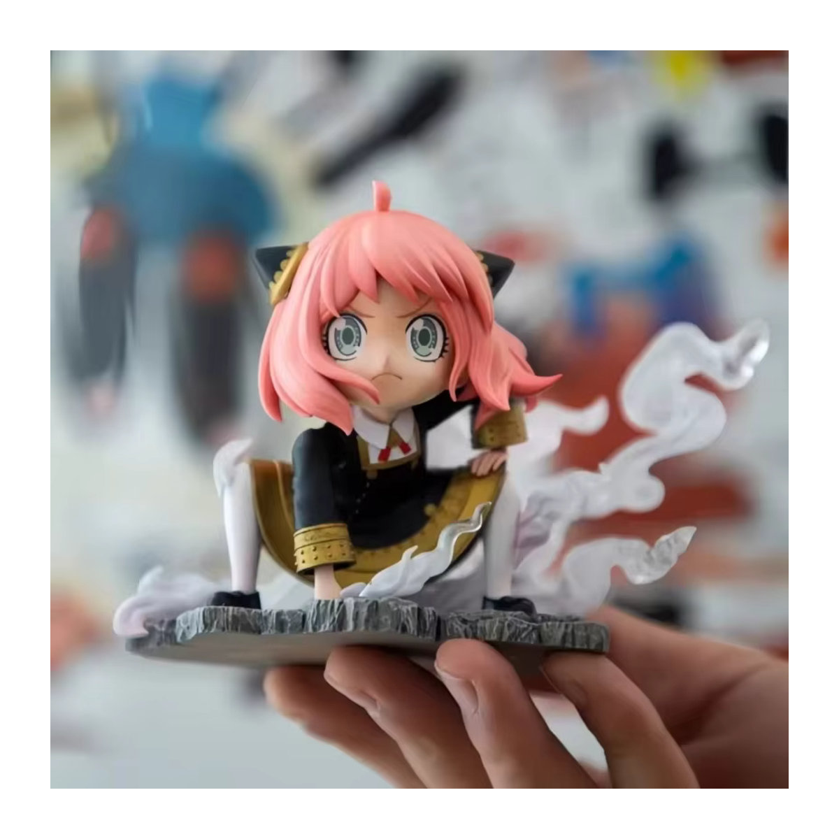Bandai Spyxfamily Anya Forger Anime-Figur aus PVC in Rosa als stehende Sammlerstatue und Schreibtisch-Deko - Bild 4