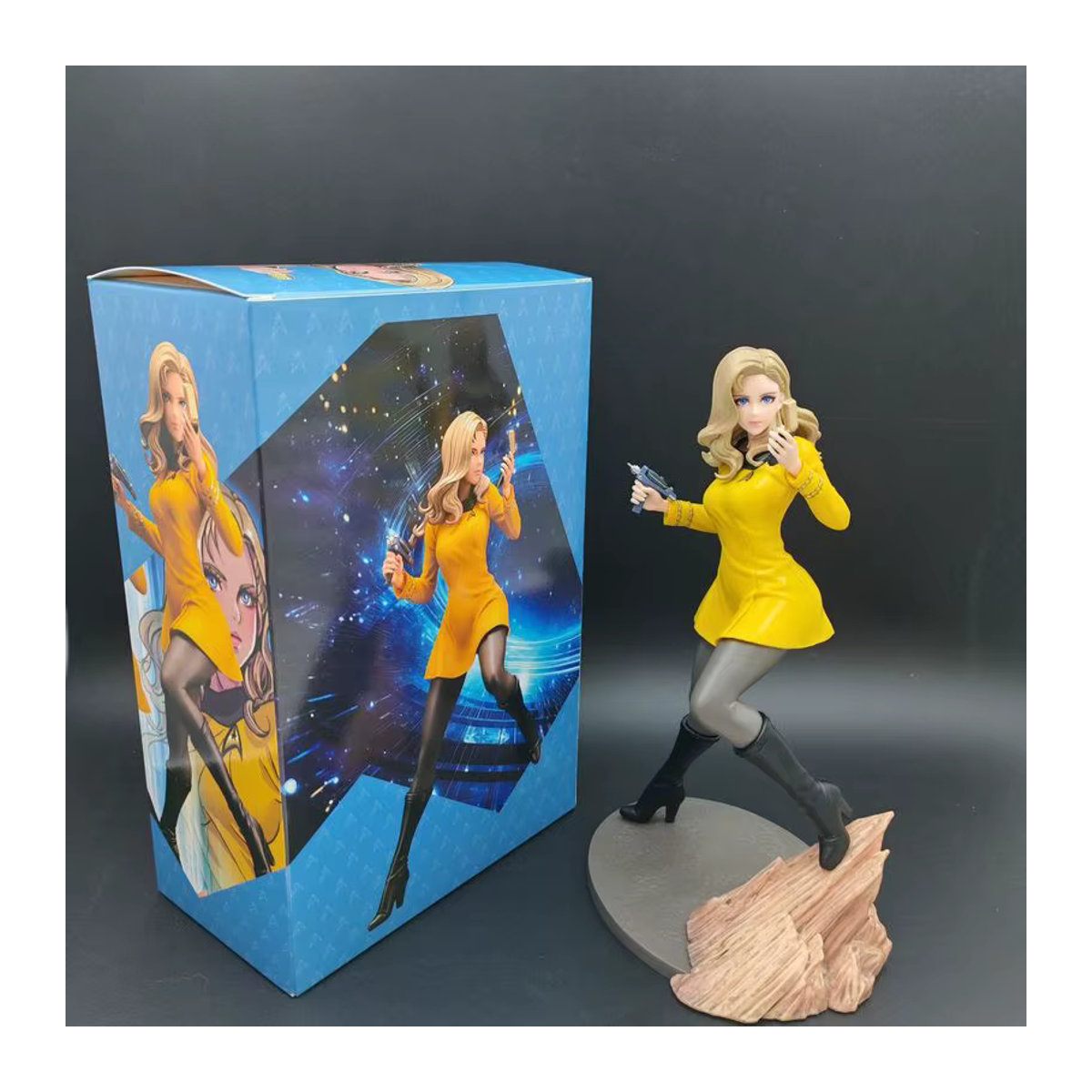 Bandai Star Trek Commander PVC-Standfigur in Gelb, 22 cm Höhe, Anime-Mädchen Modellstatue als Sammlerstück und Desktop-Ornament - Bild 3