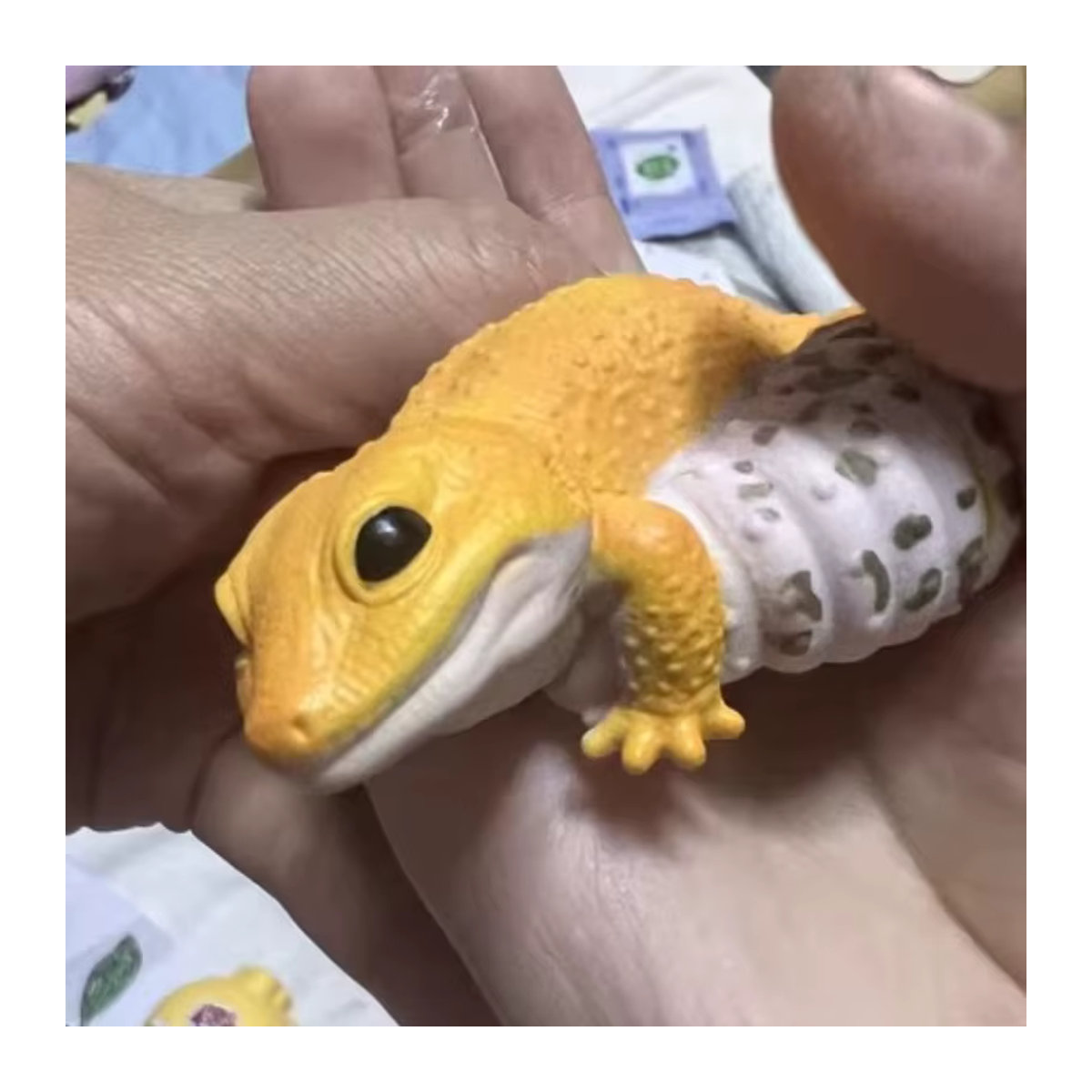 Bandai Tierfigur Eublepharis Macularius und Ambystoma Mexicanum in Gelb aus Kunststoff und Kunstharz als Tischdekoration - Bild 2