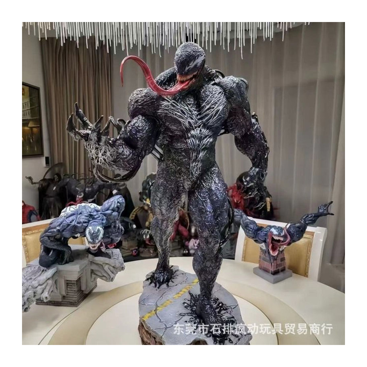 Bandai Venom Legends Serie Actionfigur aus Kunststoff in Schwarz als Sammlerstück und Dekoration - Bild 1