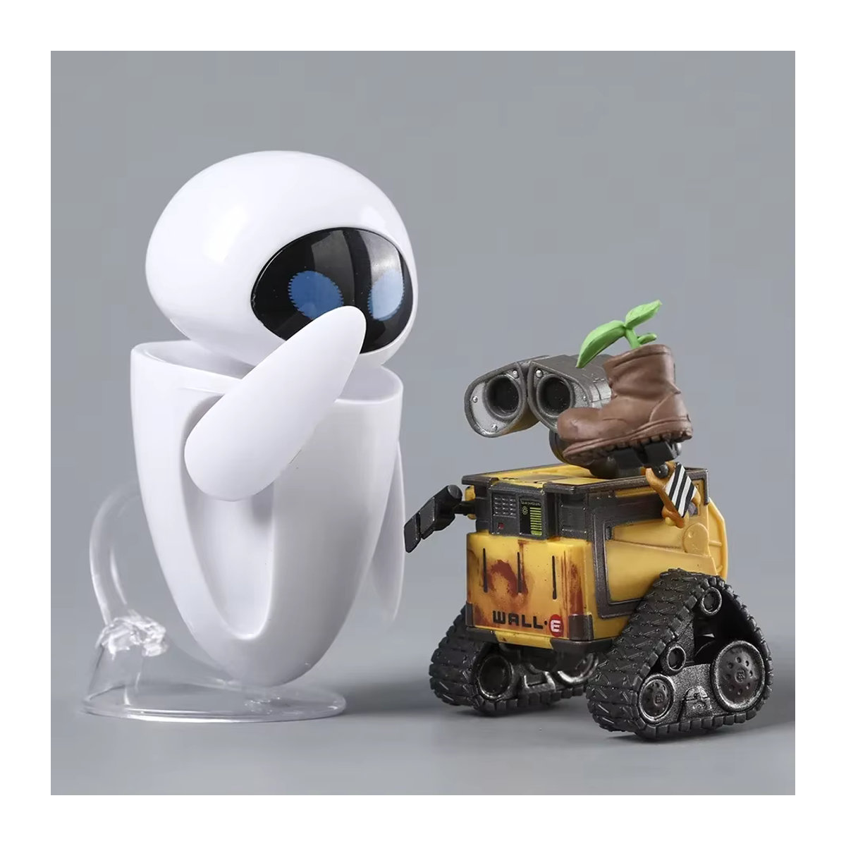 Bandai Wall E und EVE Action Figuren Set aus Kunststoff in Weiß - Bild 2