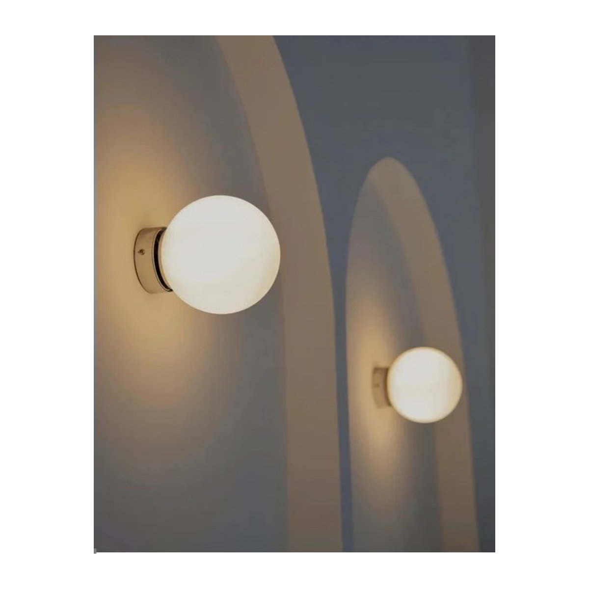BANMENG Moderne LED Wandleuchte aus Kunststoff in Weiß mit Kugeldesign für Wohnzimmer und Schlafzimmer - Bild 1