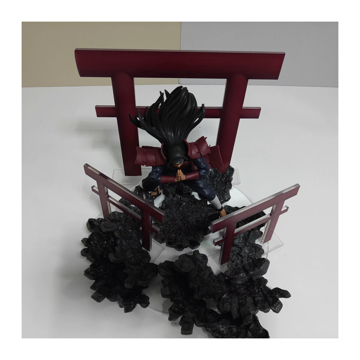 Banpresto Naruto Anime Senju Hashirama Vibration Stars Actionfigur mit Basis und Torii Acryl-Ständer, mehrfarbig - Bild 3