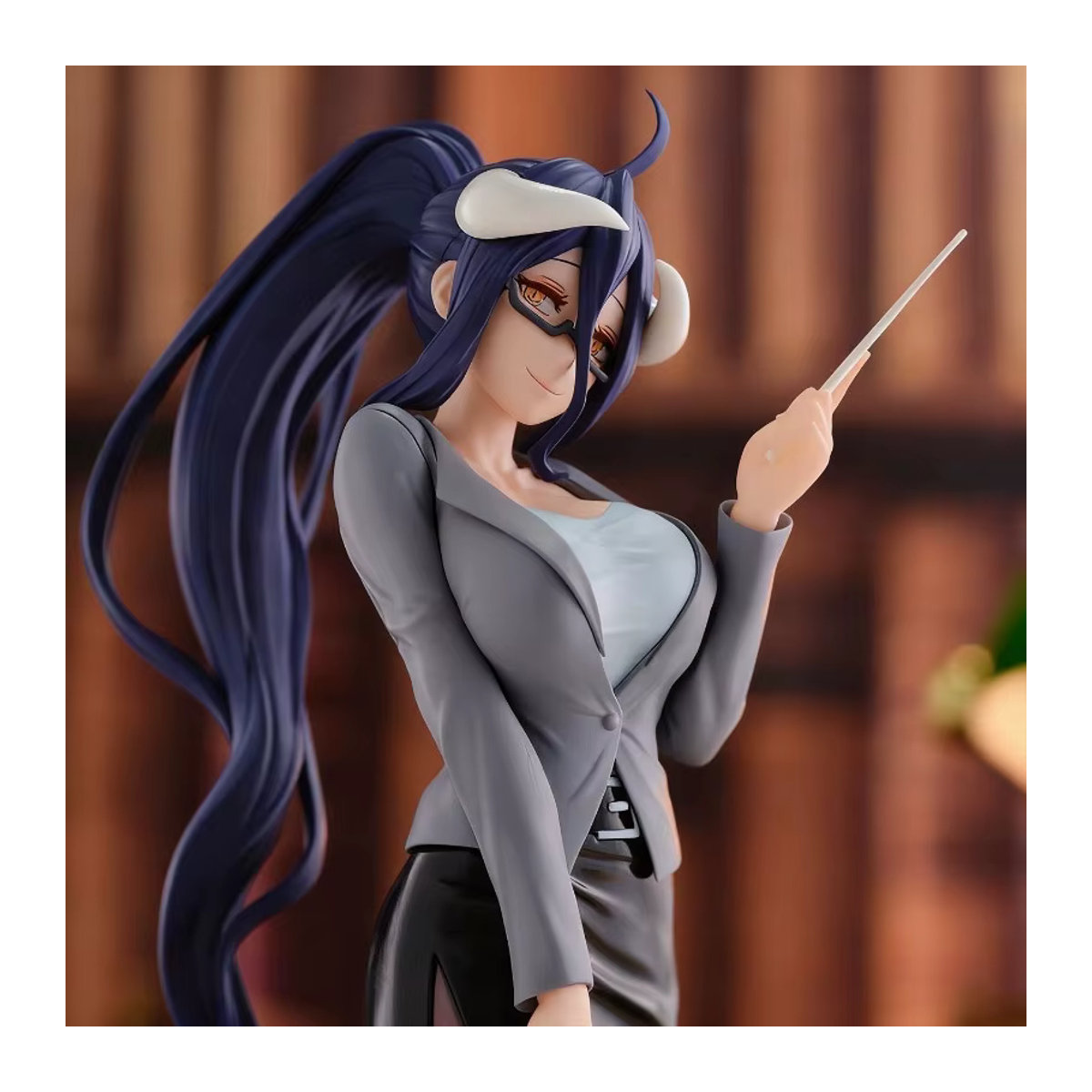 Banpresto Overlord Albedo Anime Figur im Lehrer Stil, mehrfarbig - Bild 4
