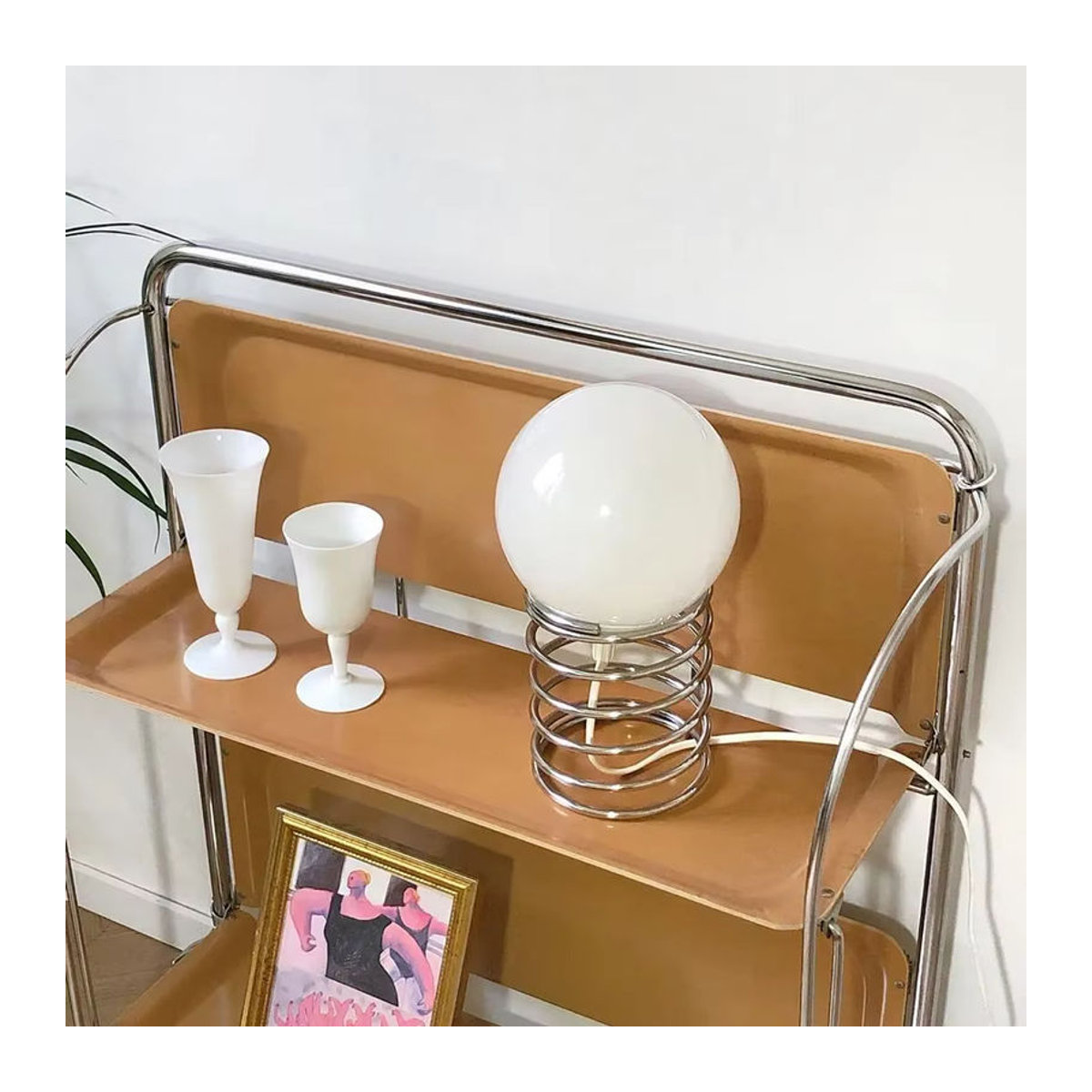 Bauhaus Frühlingsglas Tischlampe in Chrom und Glas im modernen minimalistischen Retro-Design - Bild 4