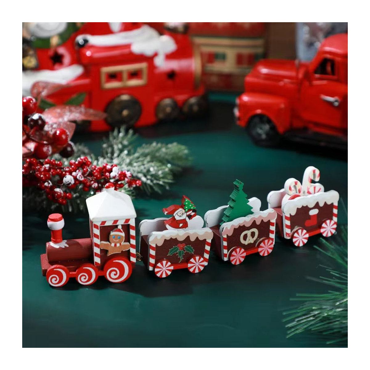 Bemalter Weihnachtszug aus Holz als mehrfarbige Tischdekoration für Weihnachten - Bild 2