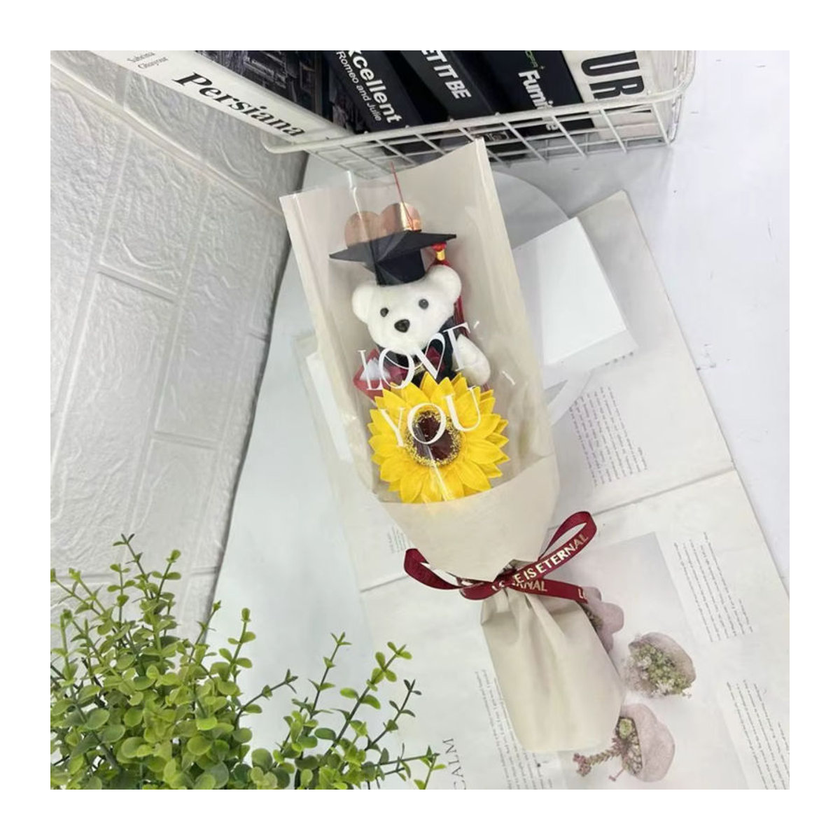 Best Wish Maester Bär Blumenstrauß mit Sonnenblumen als Dekoration, Farbe: Gelb, Beige, Mehrfarbig, Höhe: 36 cm - Bild 3