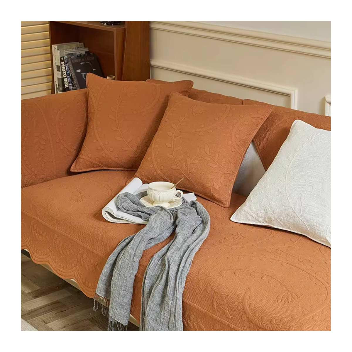 Bestickter Sofa Bezug aus gewaschener Baumwolle in Orange von 静岩汐洁 (nur Bezug) - Bild 1