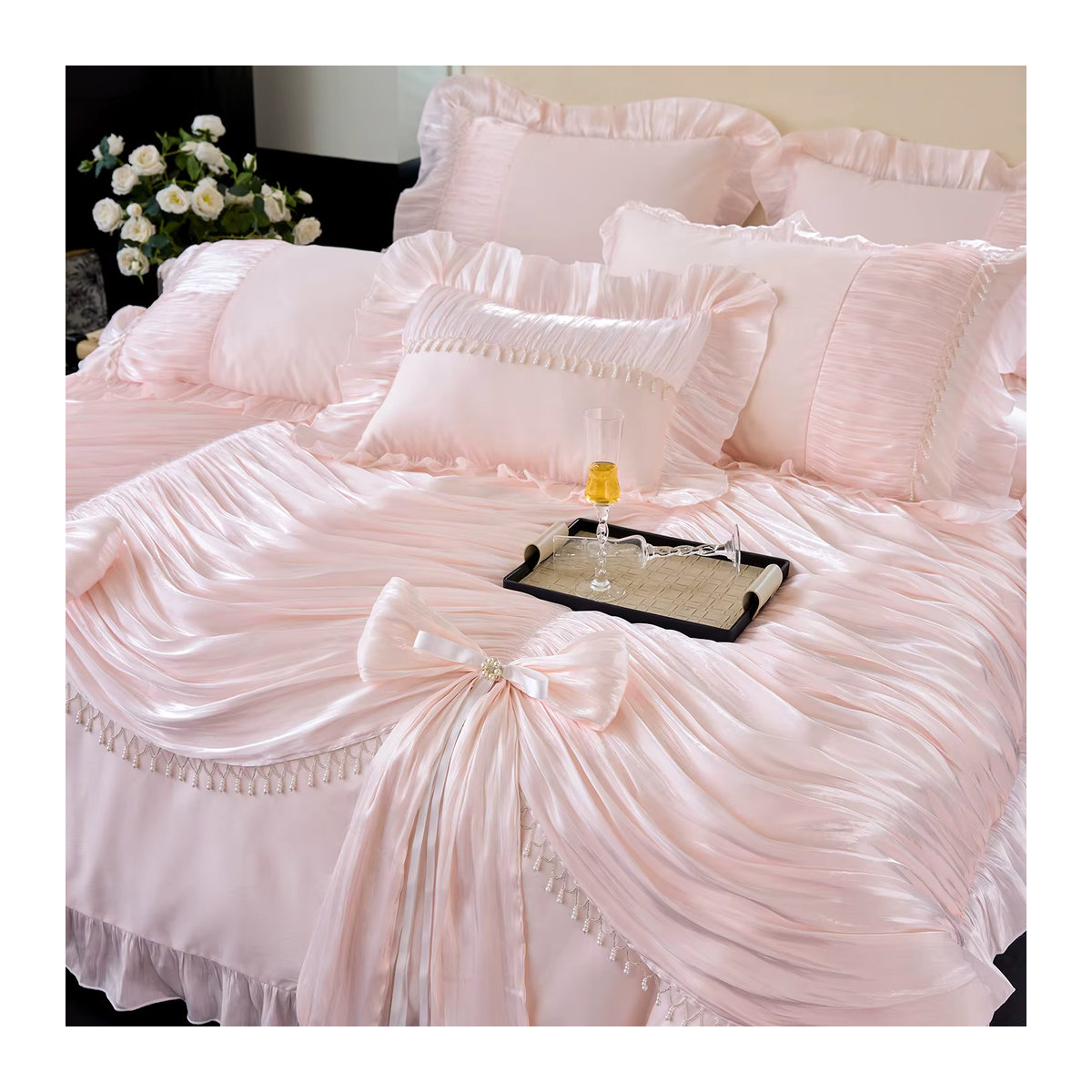 Bettwäsche-Set aus ägyptischer Baumwolle im Vintage Französischen Palast-Stil mit Plissee, Spitzenrüschen und Schleifen, 4/5-teilig, Farben: Weiß und Rosa - Bild 2