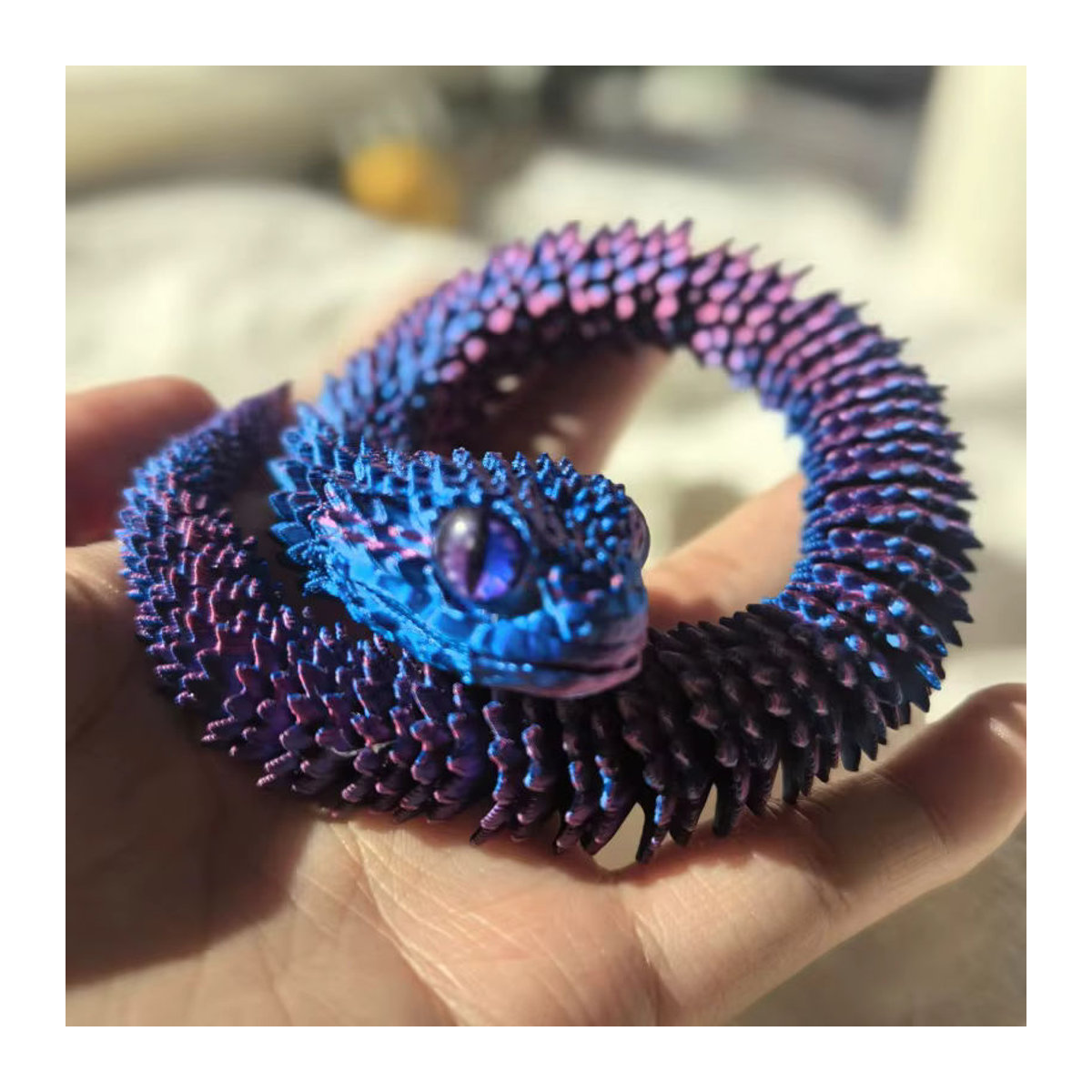 Bewegliche 3D-gedruckte Schlange von MYJCK, mehrfarbiges Simulationsmodell aus Kunststoff, 30 cm Länge - Bild 1