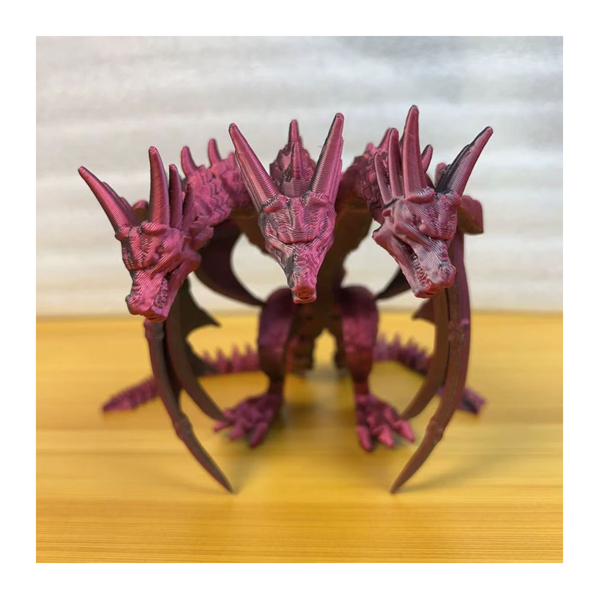 Bewegliche Dreiköpfige Drachenfigur aus Kunststoff für Kinder und Wohnaccessoires, mehrgelenkig, Farben: rot, blau oder mehrfarbig - Bild 3