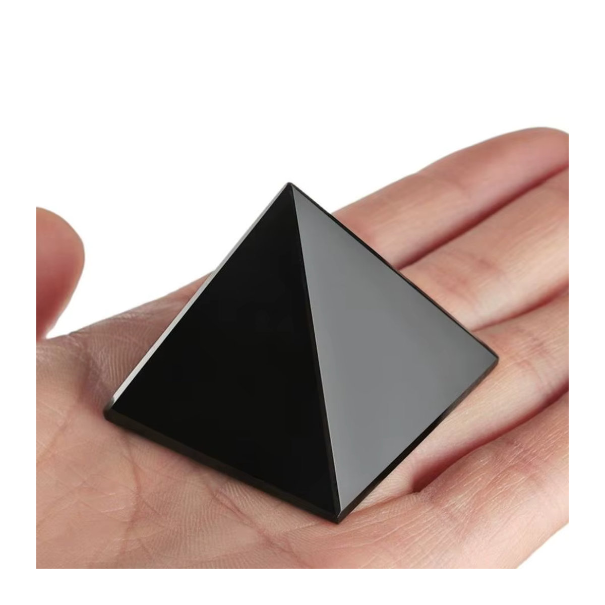 Blace Obsidian Pyramide aus schwarzem Naturstein als poliertes Kristall-Dekor für Reiki und Energiearbeit - Bild 2