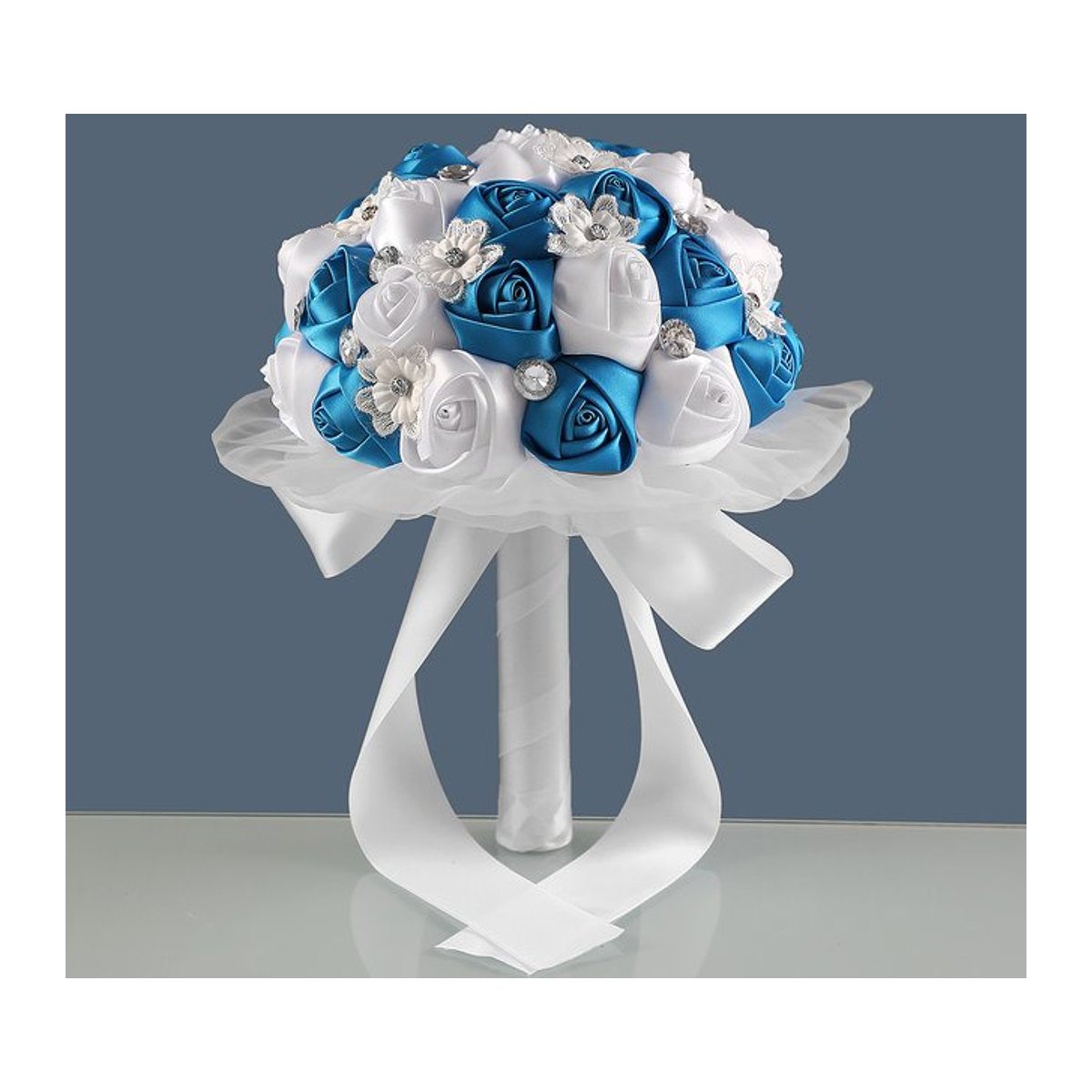 Blauer künstlicher Rosenstrauß TRUE LOVE GIFT aus Textil für deine Hochzeit - Bild 1
