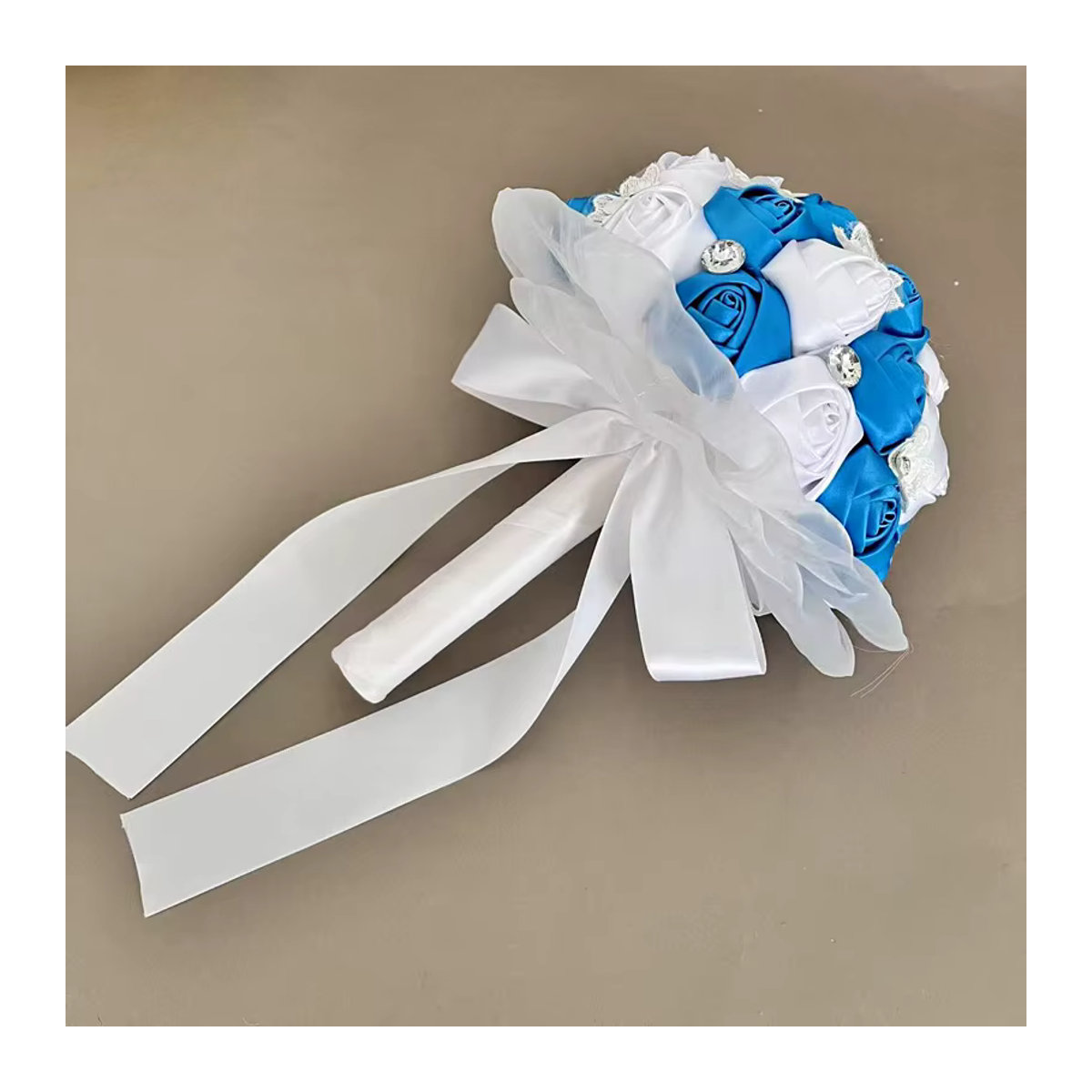 Blauer künstlicher Rosenstrauß TRUE LOVE GIFT aus Textil für deine Hochzeit - Bild 4