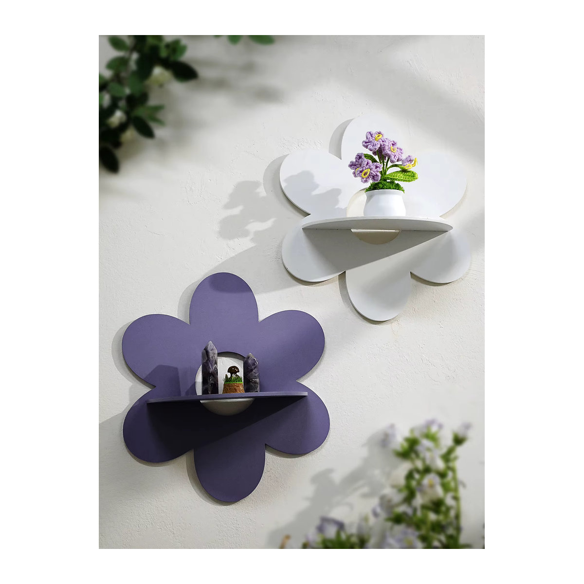 Blumenförmige Wandregale aus Holz in Mehrfarbig für das Kinderzimmer – Wandmontiertes Dekorregal im floralen Design - Bild 2