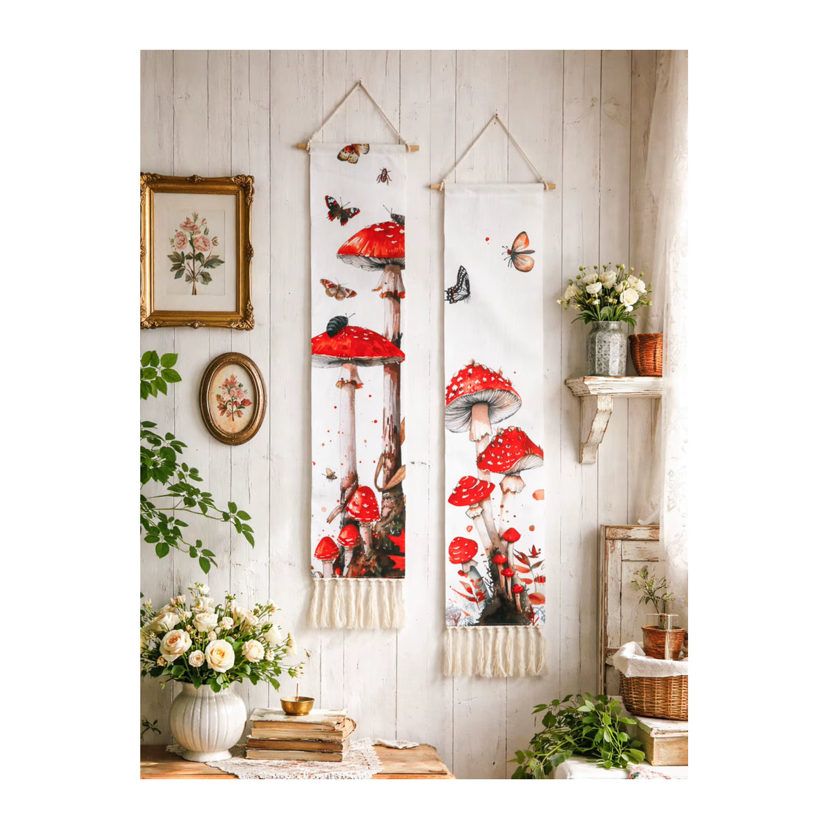 Boho Wandbehang aus Baumwolle mit rotem Pilz Motiv, Schmetterlingen und Insekten in Rot und Weiß - Bild 2
