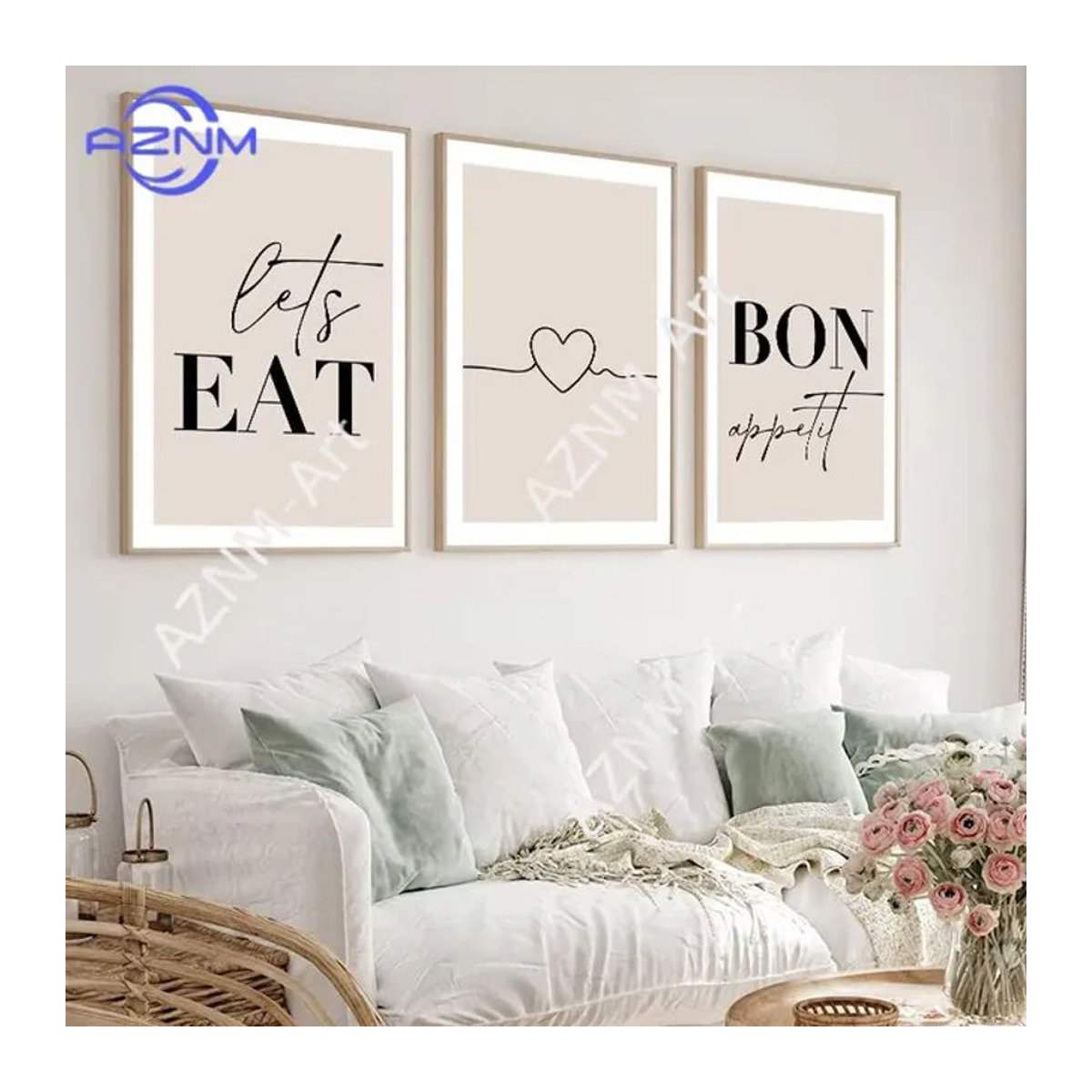 Bon Appetit Let's Eat Küchenposter aus Leinwand von AZNM in Beige mit Typografie und Herz-Motiv für deine Esszimmer-Dekoration - Bild 1