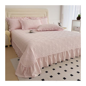 Bon enjoy Bettdecke mit Spitzen-Design in Rosa, 250 x 270 cm, verdickte Tagesdecke ohne Kissenbezug