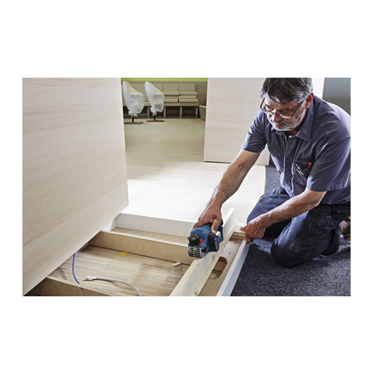 Bosch Professional Akku-Hobel GHO 12V-20 in Blau ohne Akku und Ladegerät - Bild 2