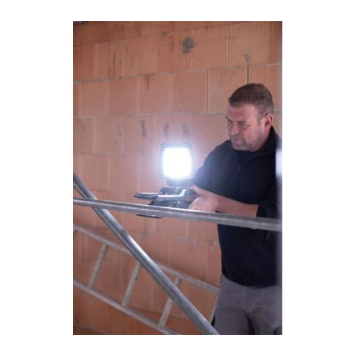 Brennenstuhl Akku LED Arbeitsstrahler CL 4050 MA, 40 Watt, 3800 lm, Schwarz - Bild 3