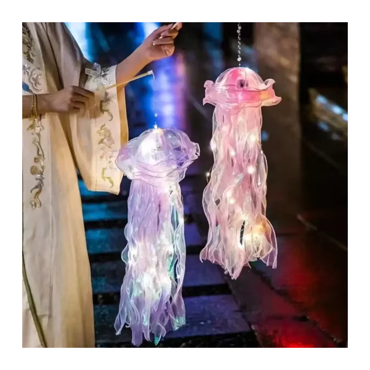 Bunte LED Quallen Laterne als tragbare handgemachte Nachtlicht-Anhänger für Kinder und Party-Dekoration - Bild 6