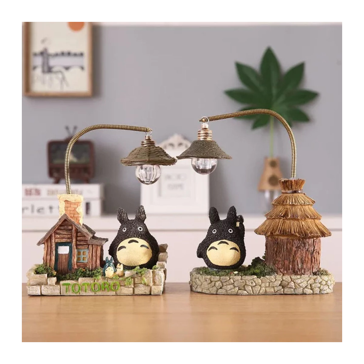 Bunte Totoro Anime LED Schreibtischlampe aus Kunstharz als dekoratives Nachtlicht und Desktop Ornament - Bild 1