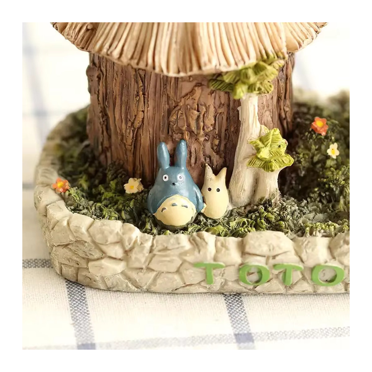 Bunte Totoro Anime LED Schreibtischlampe aus Kunstharz als dekoratives Nachtlicht und Desktop Ornament - Bild 6