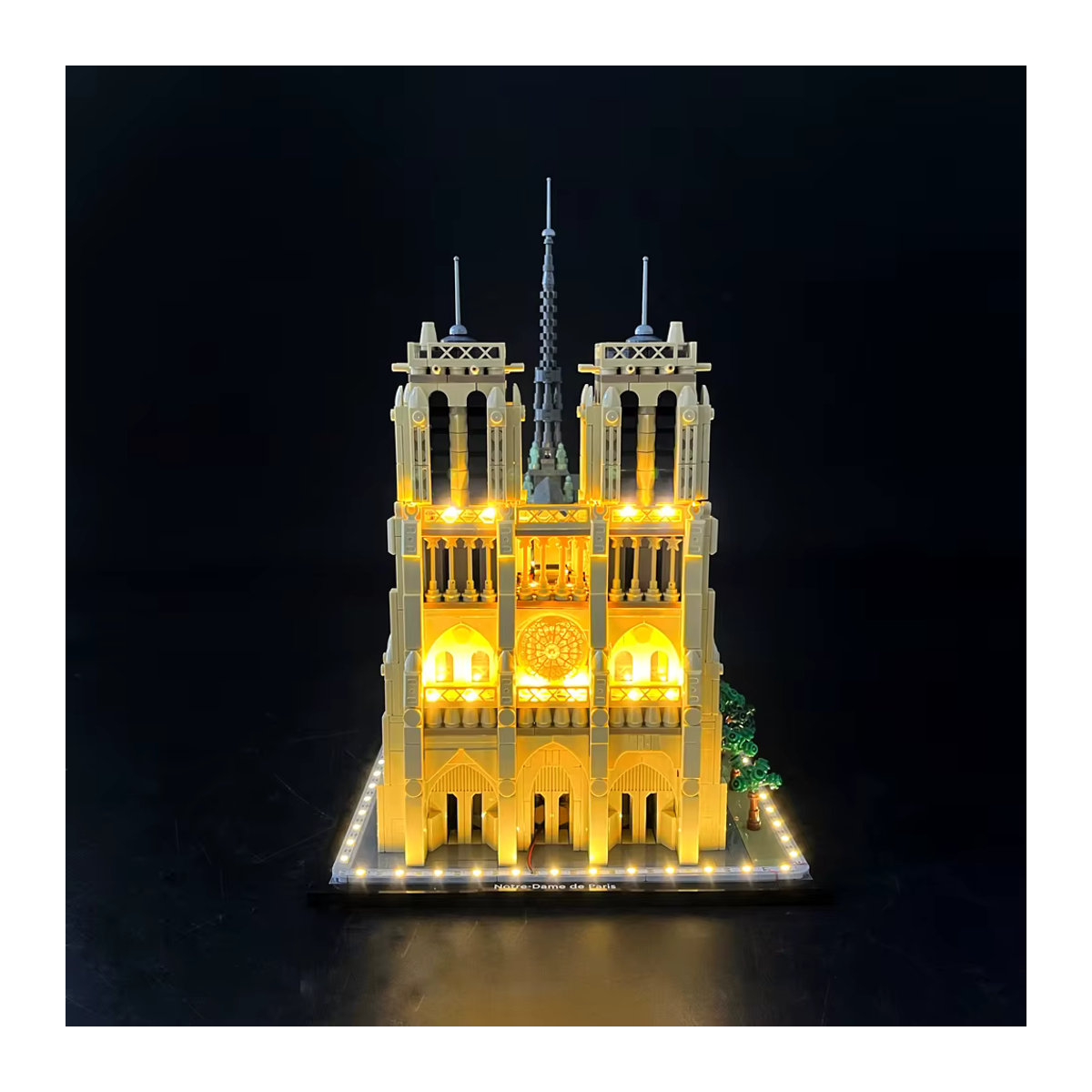 BYB LED-Lichtset für LEGO 21061 Notre-Dame de Paris mit Fernbedienung zur dekorativen Beleuchtung von Bausteinen - Bild 1