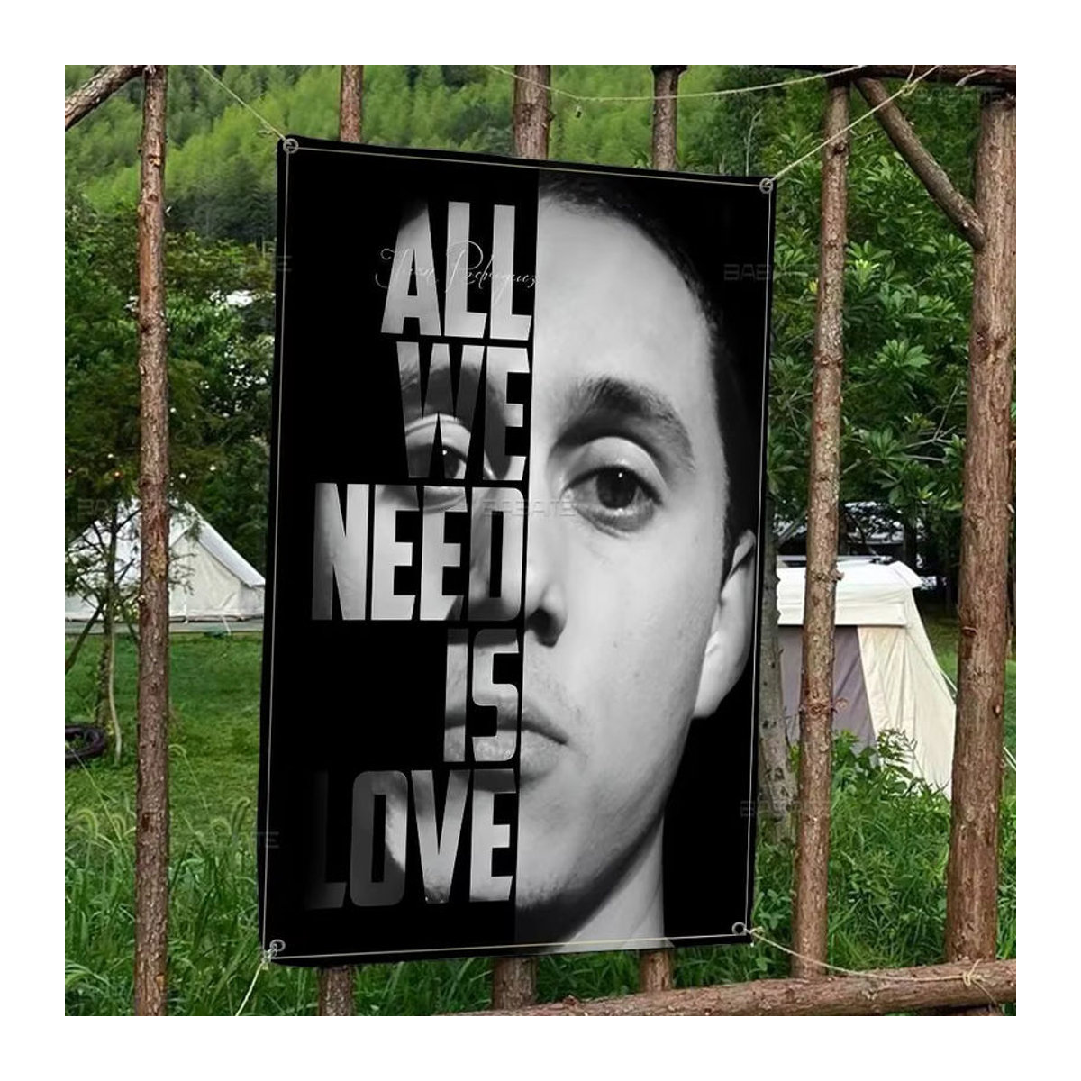 Canserbero Wandbehang mit Sternen Motiv als Textil Wandflagge in Schwarz - Bild 2
