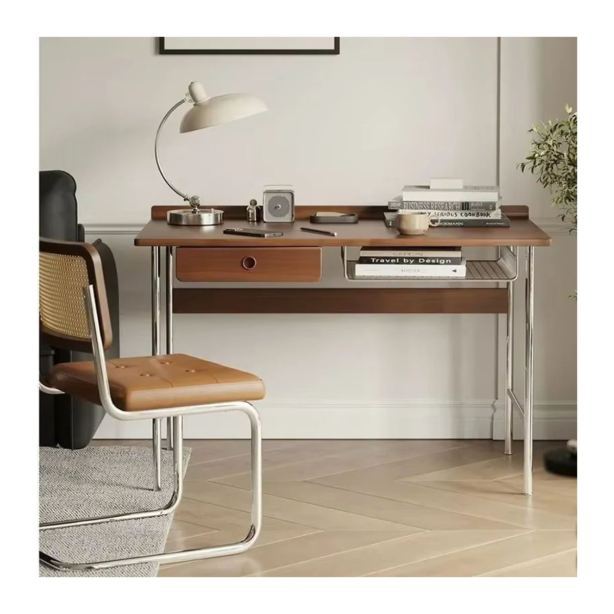 Cavandon Schreibtisch aus Holz in Braun im skandinavischen Design für Schlafzimmer und Büro - Bild 2