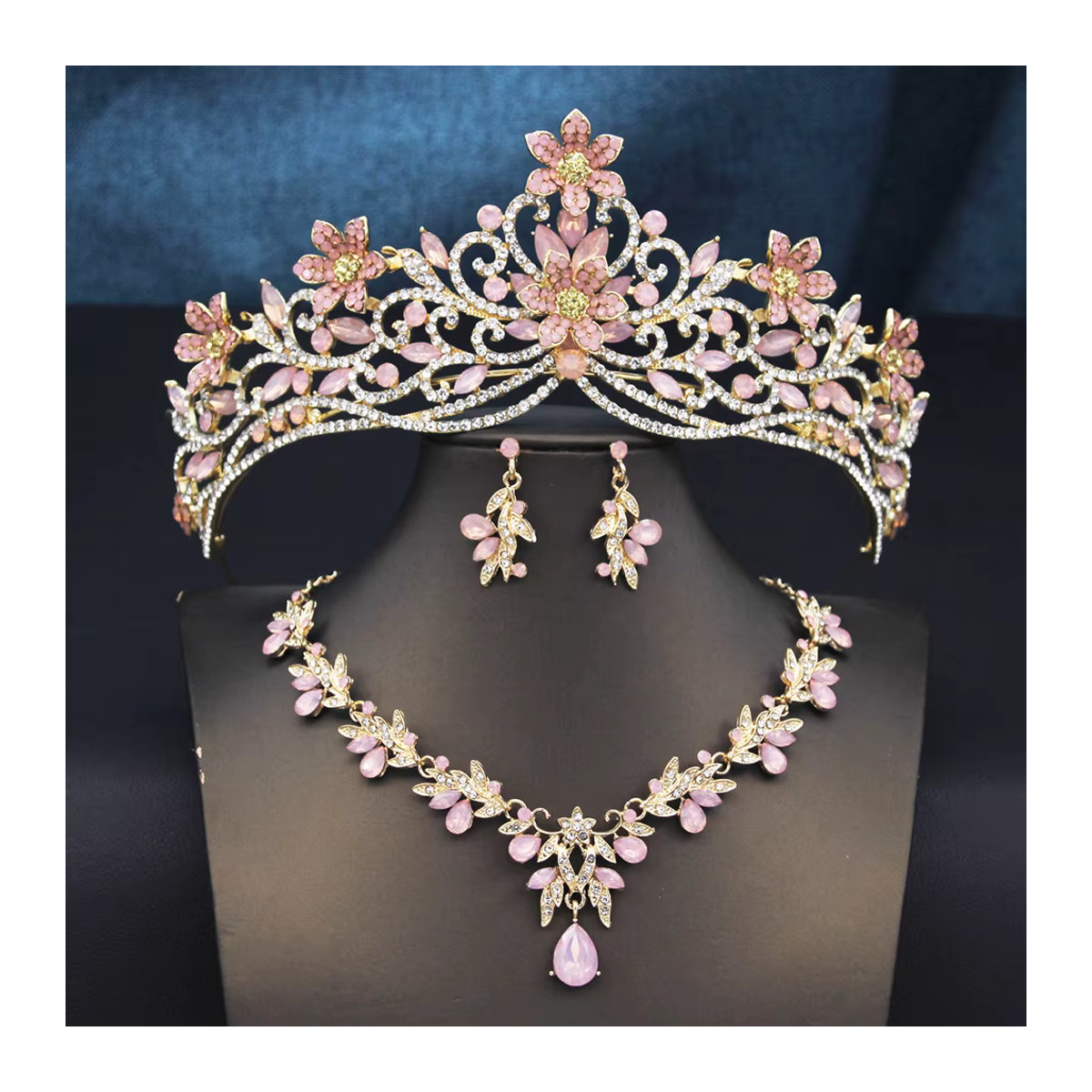 Cenmon 3-teiliges Brautschmuck-Set in Rosa mit Krone, Halskette und Ohrringen im floralen Design für Erwachsene - Bild 2