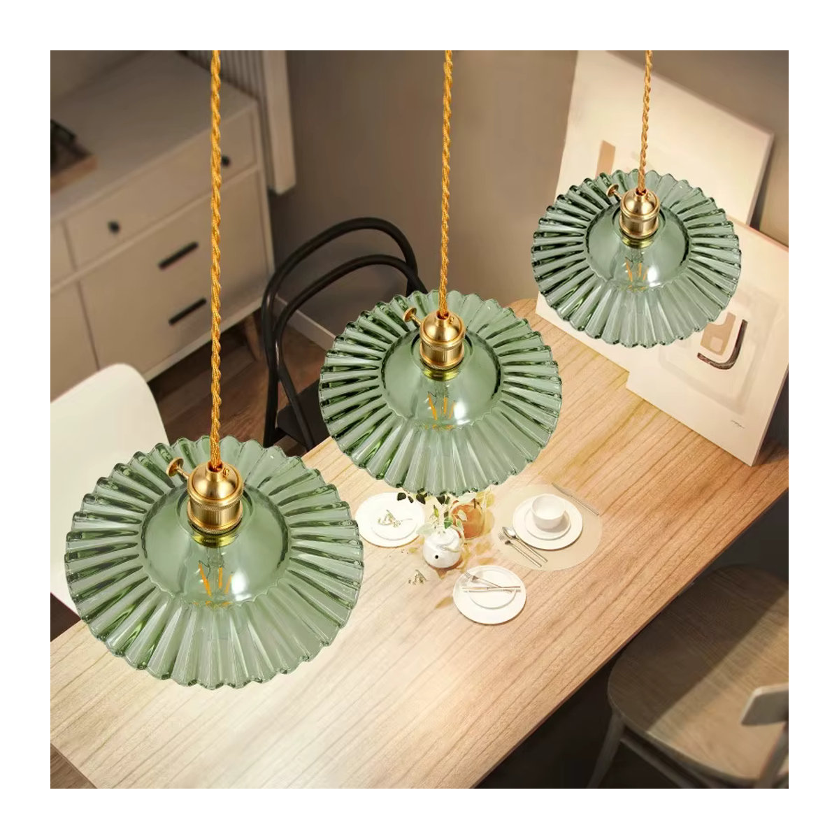 Ceropegia Nachttischlampe aus Messing und Glas in Grün im Skandinavischen Retro-Design - Bild 2