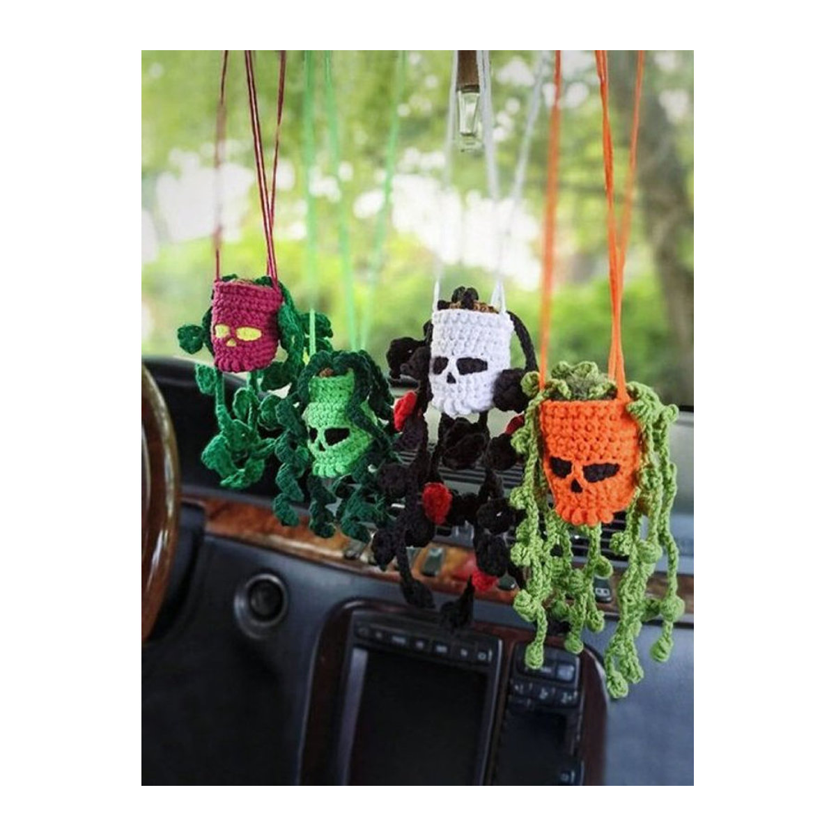 CHEGES Halloween Schädel-Ornament für das Auto, handgehäkeltes Textil-Dekorationselement für den Rückspiegel, mehrfarbig - Bild 1