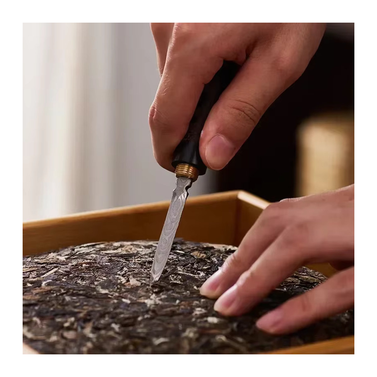 Chinesisches Tee-Messer aus Holz in Schwarz für die Teezeremonie zum Schneiden von Puerh Tee Kuchen - Bild 2
