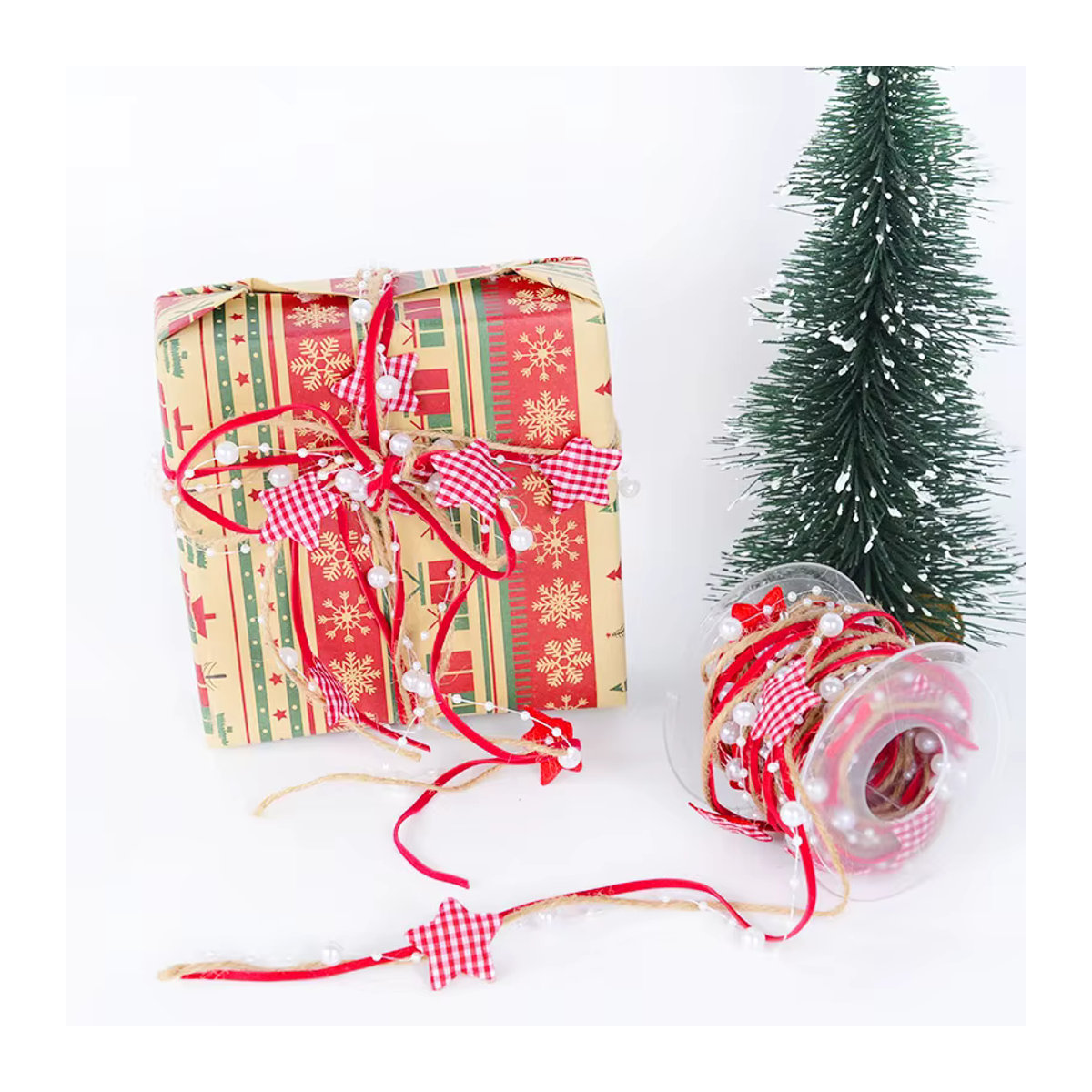 CHIXINHAPPY Silberne Schneeflocken und Sterne als Hängeornamente für Weihnachtsbaum und DIY-Dekoration aus Metall und Kunststoff - Bild 2