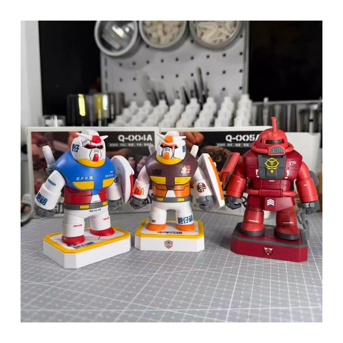 Chonker RX-78-2 Magnetische Gelenk-Actionfigur von Bandai in Weiß und Mehrfarbig aus Kunststoff - Bild 1