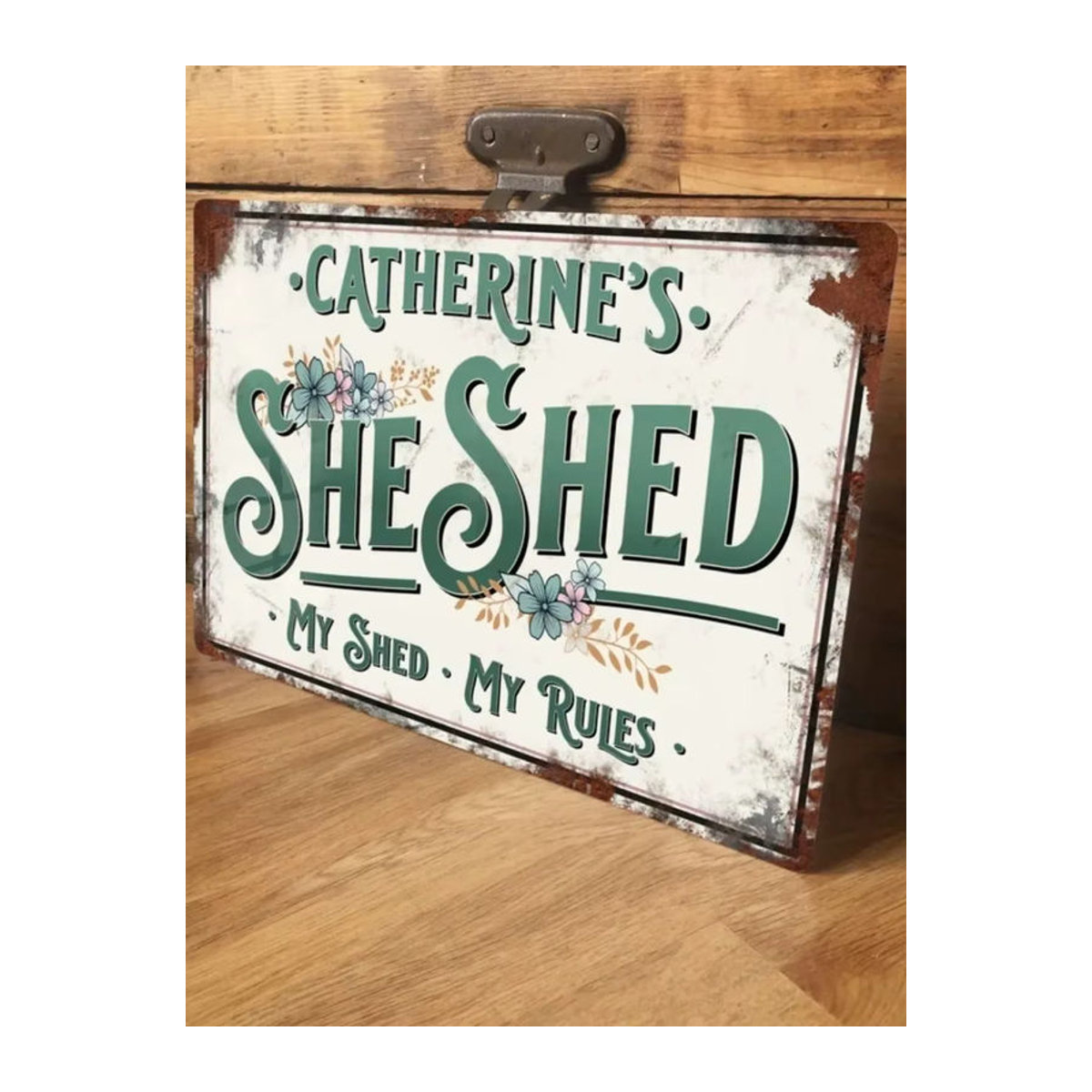 CIFBUY Personalisiertes She Shed Metallschild in Schwarz und Weiß mit floralem Design als wasserdichte Vintage Gartenwanddekoration - Bild 6