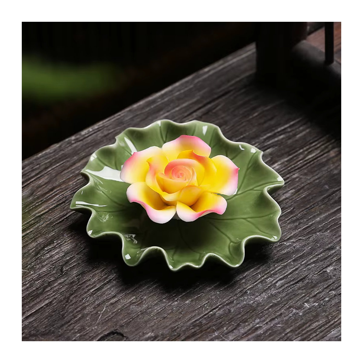 Ciqcai Lotus Line Weihrauchständer aus Keramik für Aromatherapie und Yoga in Rosa und Grün - Bild 3
