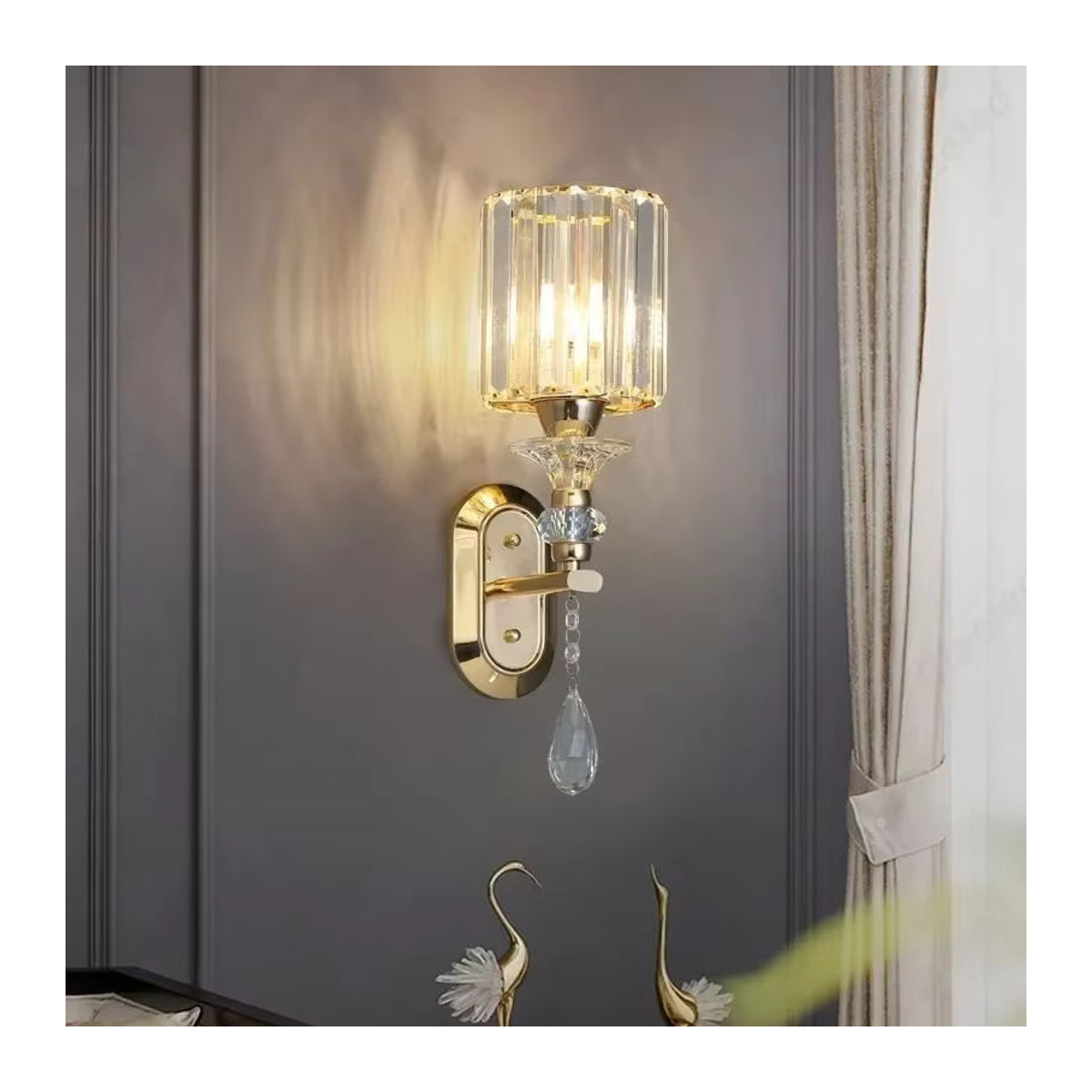 Claeted Klassische LED Wandleuchte mit Kristall-Glaslampenschirm für Wohnzimmer, Schlafzimmer und Badezimmer - Bild 1