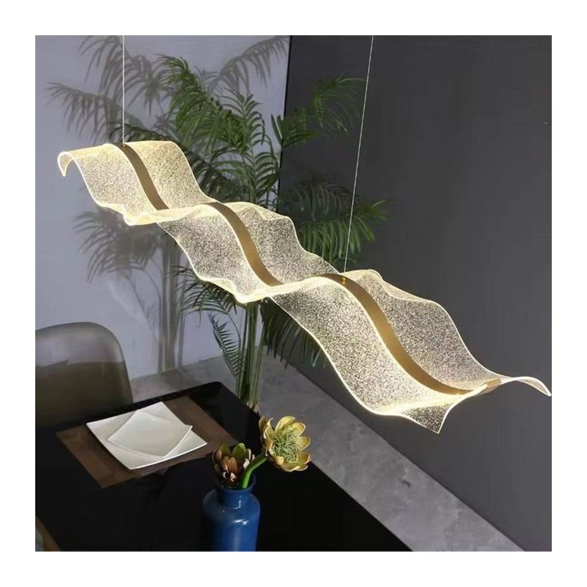 Claeted LED Kronleuchter im skandinavischen Design als moderne Pendelleuchte in Weiß - Bild 1