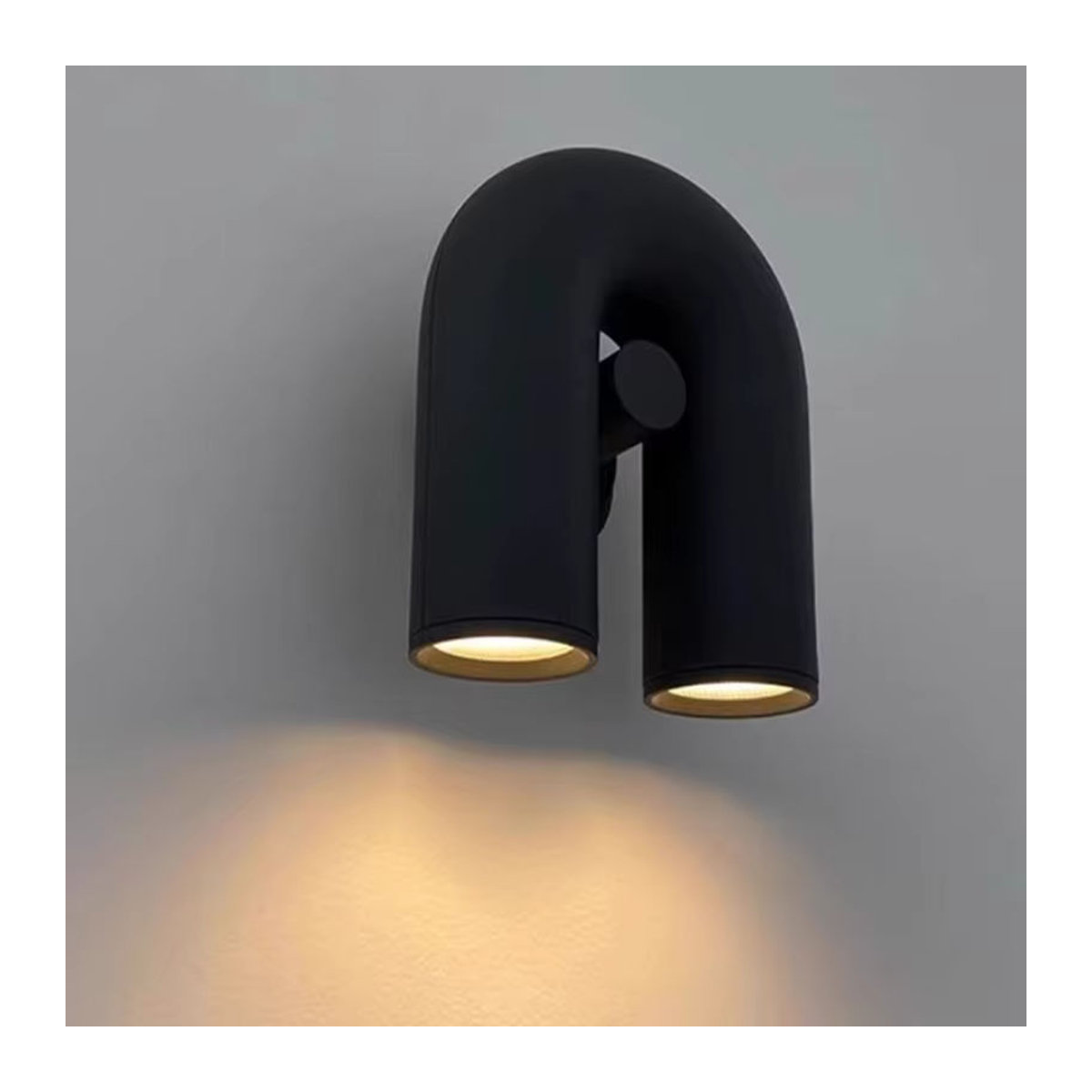 Claeted LED Wandlampe in Schwarz im minimalistischen skandinavischen Design für Wohnzimmer, Sofa und Korridor - Bild 1