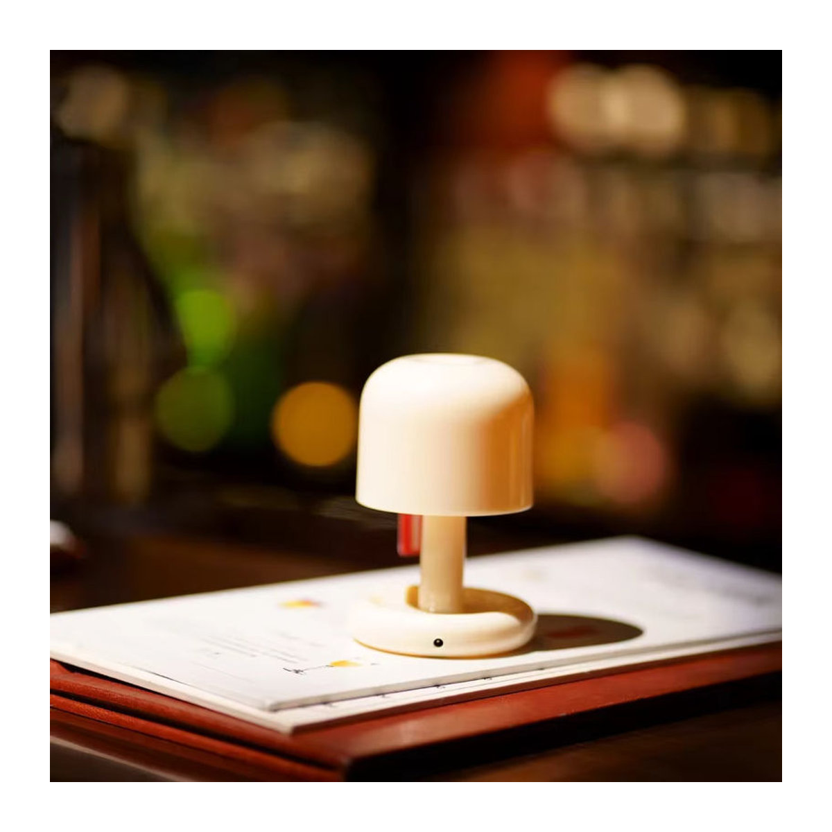 Claeted Mini Kreative Desktop Sunset Tischlampe im Pilz-Stil, USB aufladbares LED Nachtlicht in Weiß - Bild 4