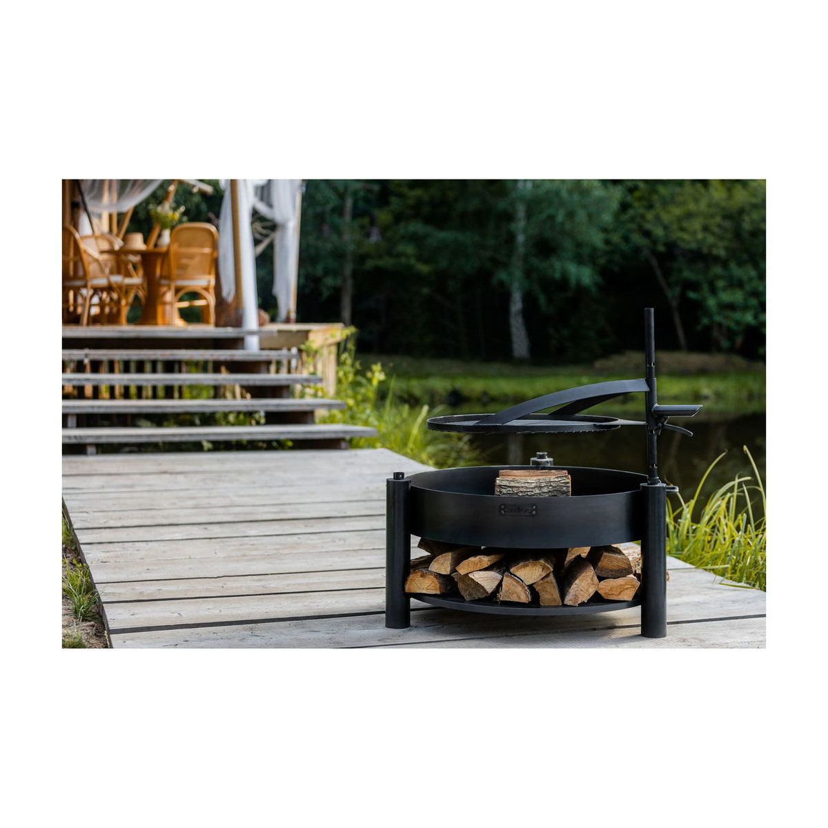 Cook King Feuerschale Montana X aus Stahl in Schwarz inklusive Holzlager und Zubehör, B/T/H: 88 x 88 x 110 cm - Bild 2