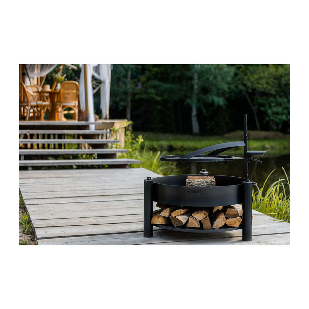 Cook King Feuerschale Montana X aus Stahl in Schwarz inklusive Holzlager und Zubehör, B/T/H: 88 x 88 x 110 cm - Bild 4