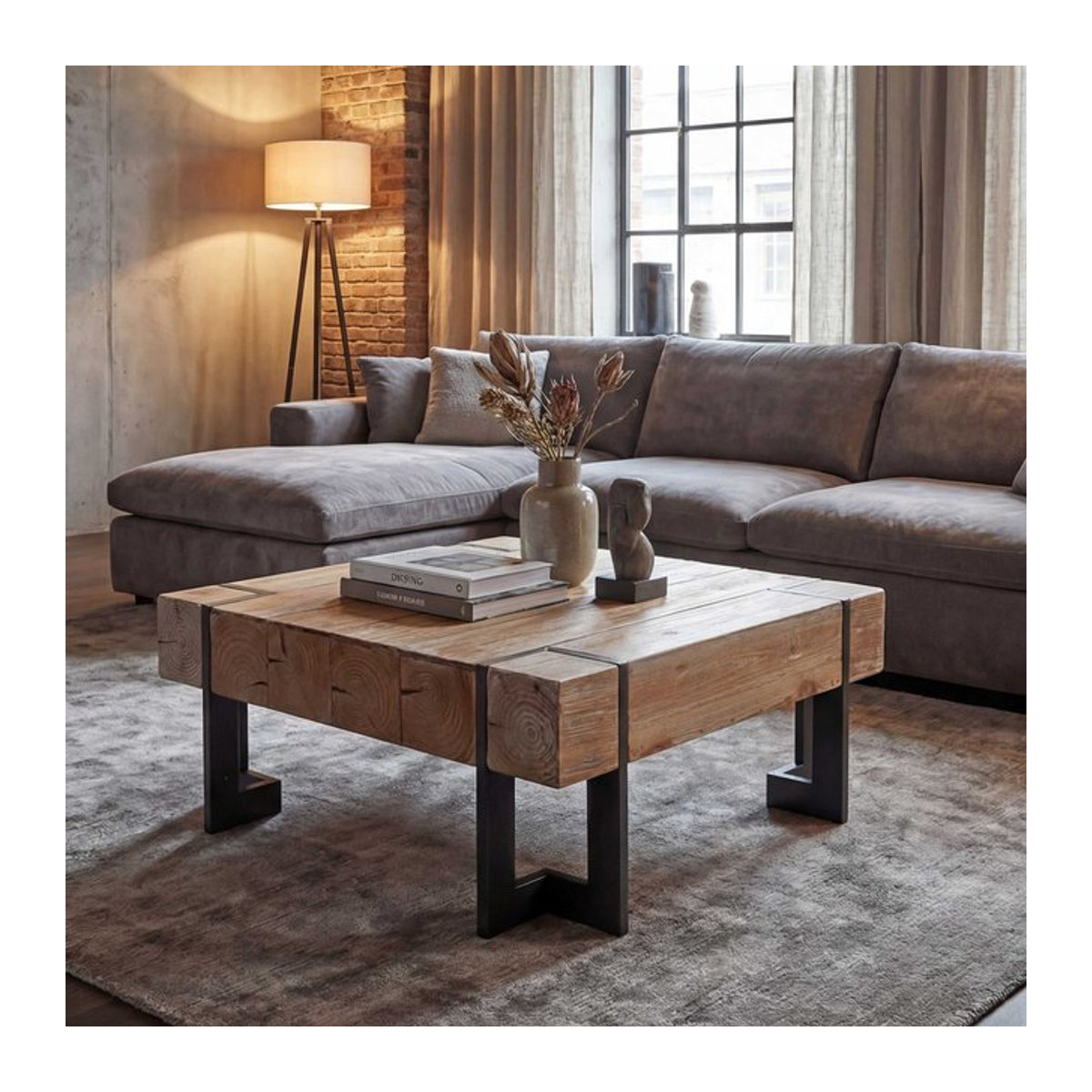 Couchtisch MCW-A15 aus massivem Tannenholz in Naturfarben im Industrial Design, B/T: 70 x 70 cm - Bild 1