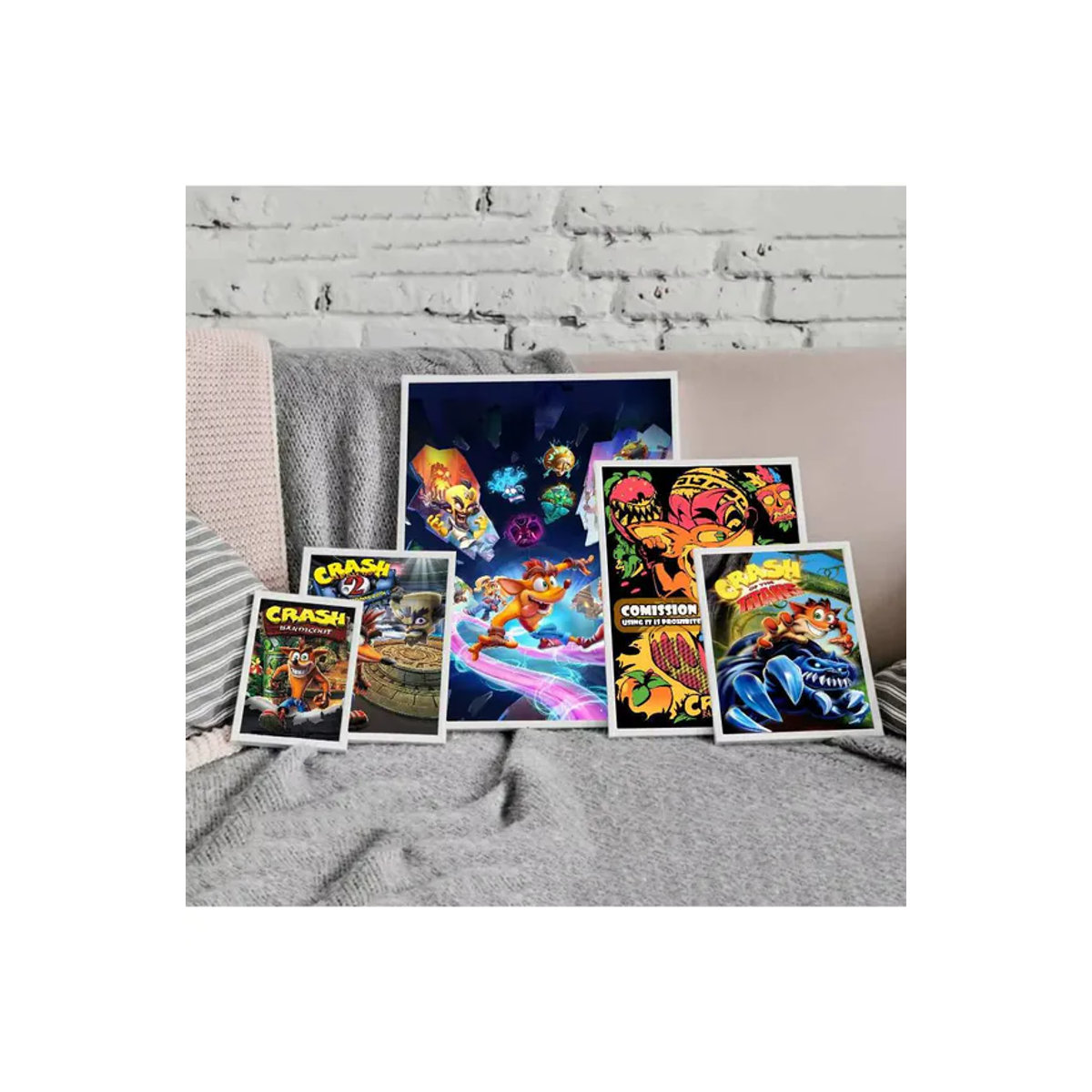 Crash Bandicoot Selbstklebendes Kunstposter aus Papier als DIY Wanddekoration in Weiß und Mehrfarbig - Bild 7